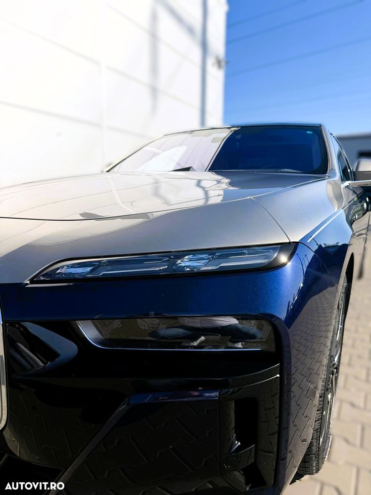 BMW i7 - 5