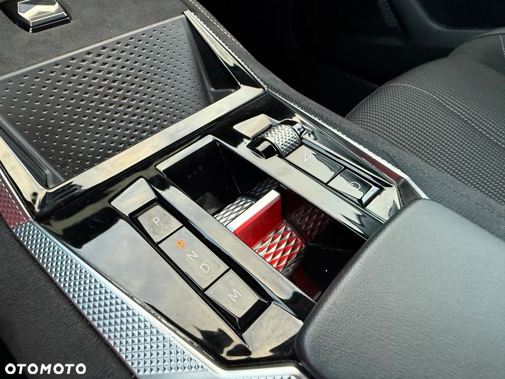 DS Automobiles DS 4 1.5 BlueHDi Performance Line + - 24