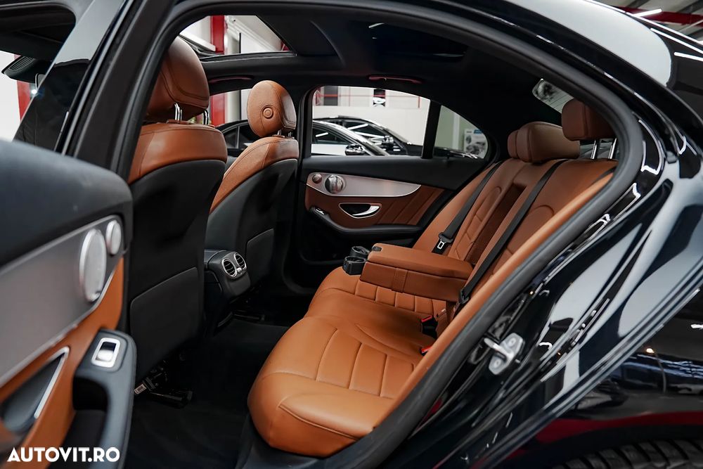 Mercedes-Benz C 300 9G-TRONIC AMG Line - 6