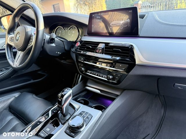 BMW M5 Standard - 16