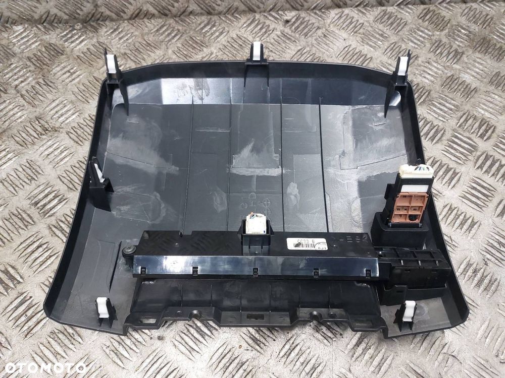 ZEGAREK WYŚWIETLACZ MAZDA 5 I CC33B CC2955311 - 2