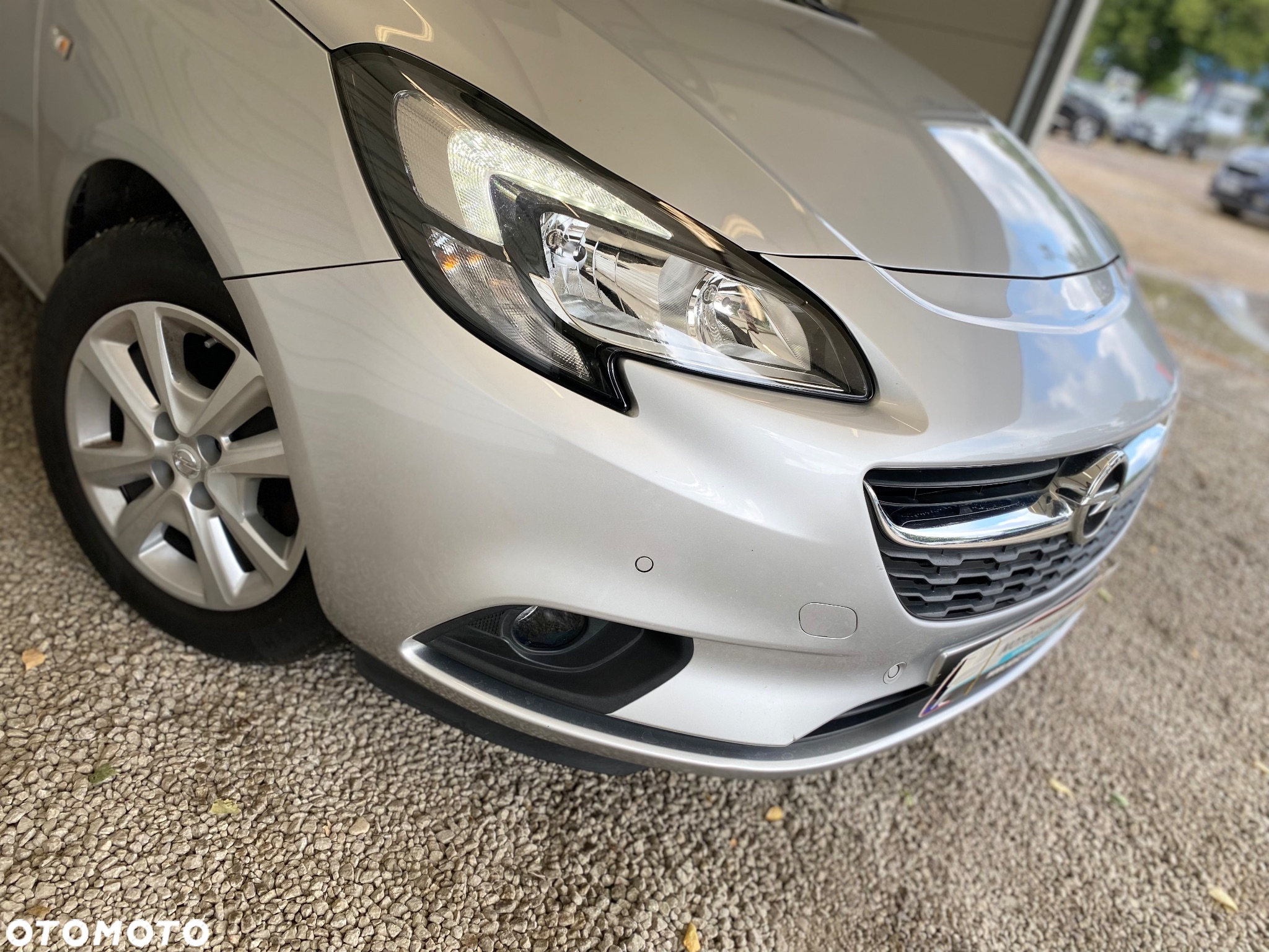 Opel Corsa 1.4 T Cosmo S&S - 18