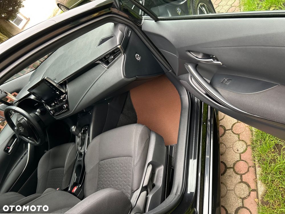 Toyota Corolla - 27