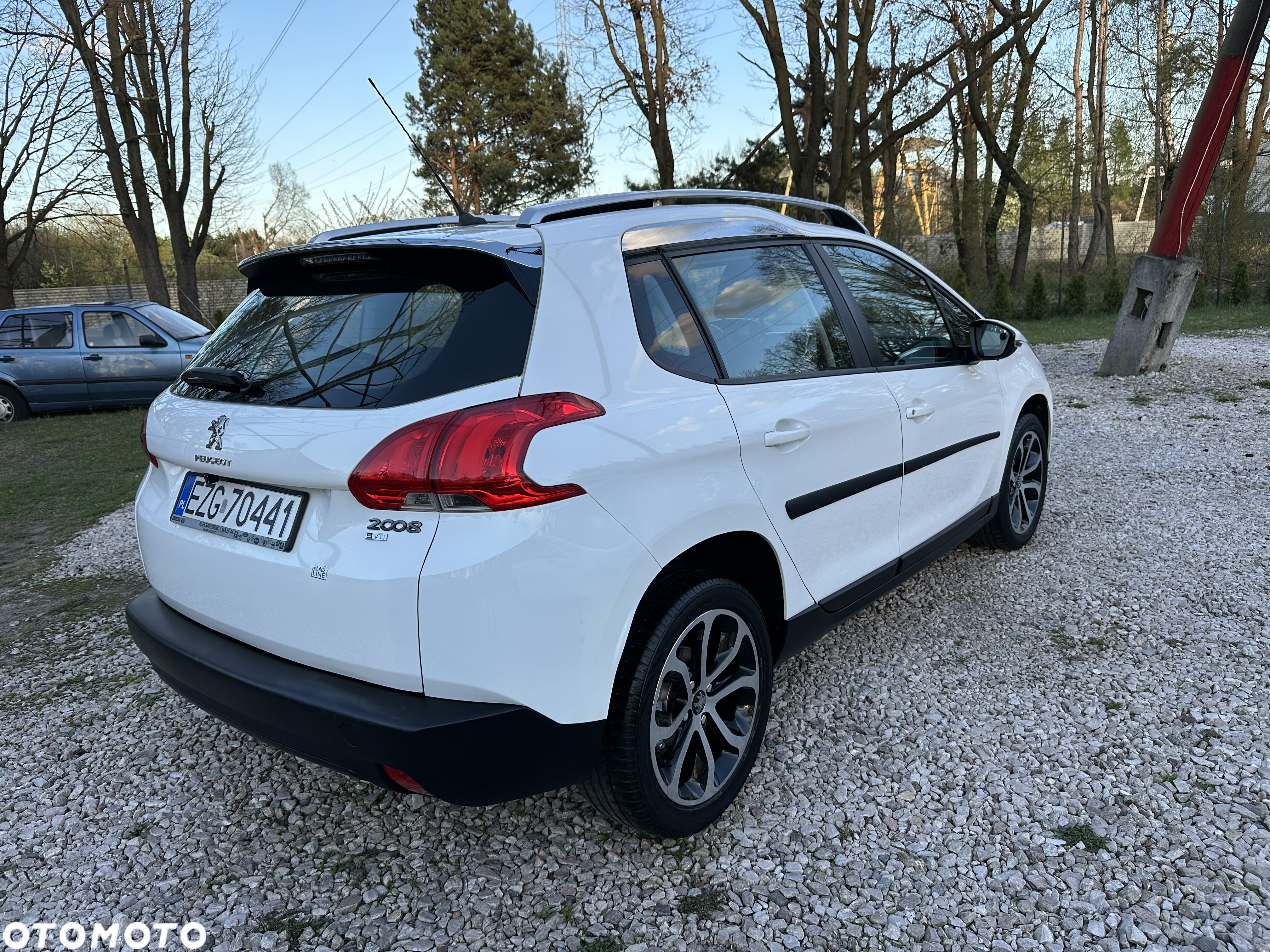 Peugeot 2008 - 6