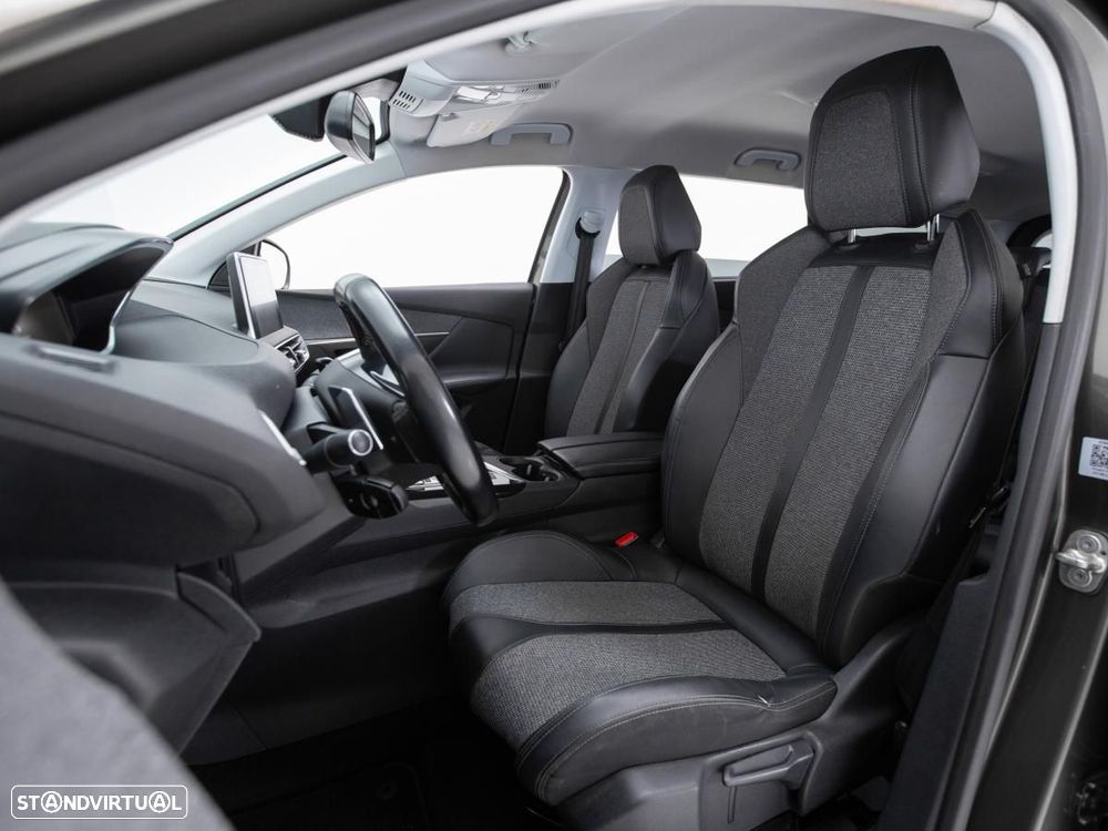 Peugeot 5008 - 8