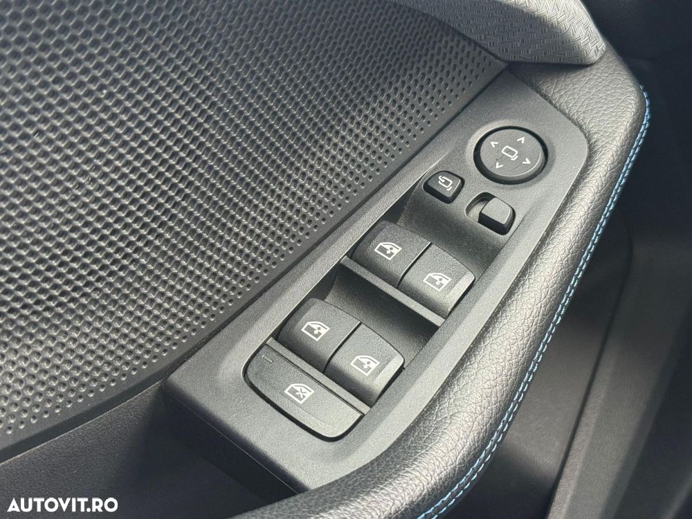 BMW Seria 2 220d xDrive AT - 27
