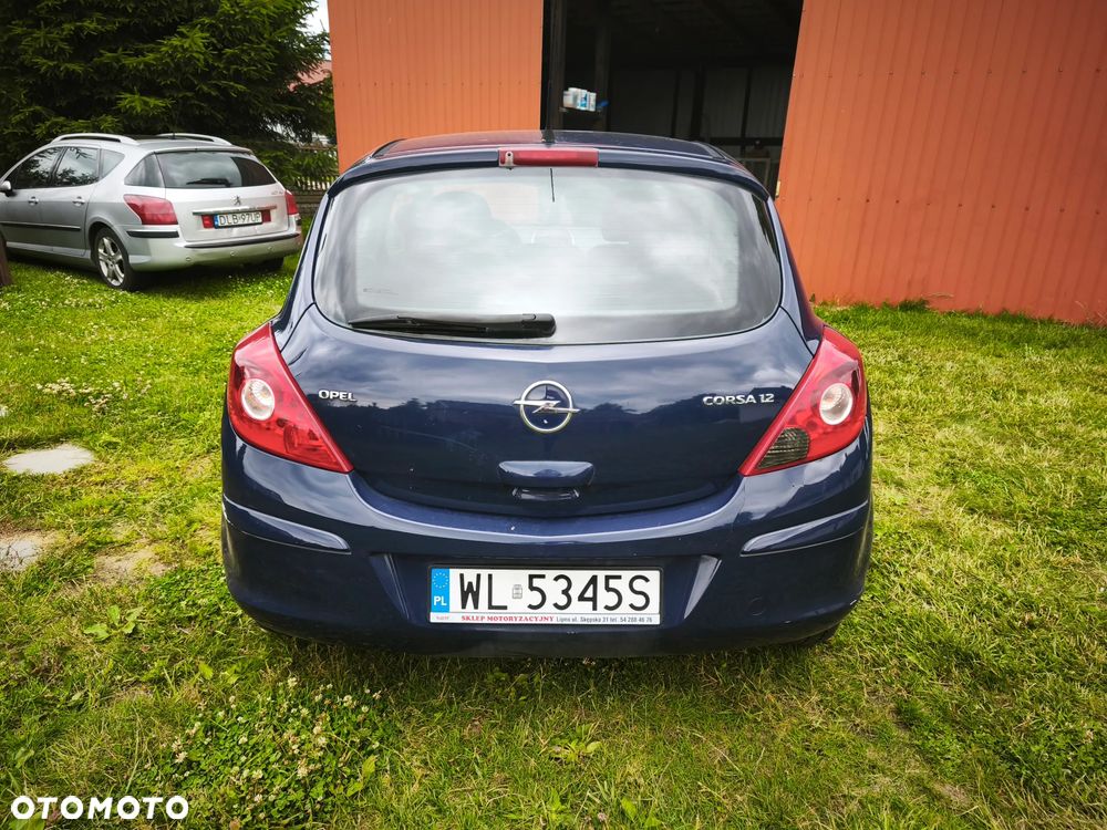 Opel Corsa 1.2 16V Essentia - 9
