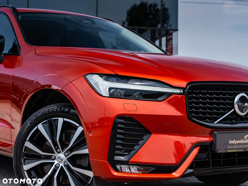Volvo XC 60 B4 D AWD Plus Dark - 17