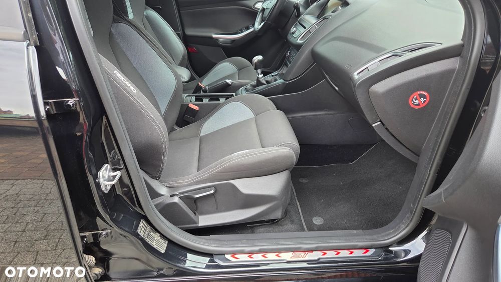 Ford Focus 2.0 TDCi ST-2 - 31