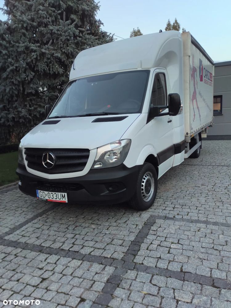 Mercedes-Benz Sprinter - 13