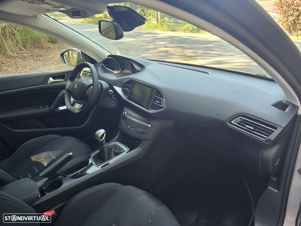 Peugeot 308 SW - 20