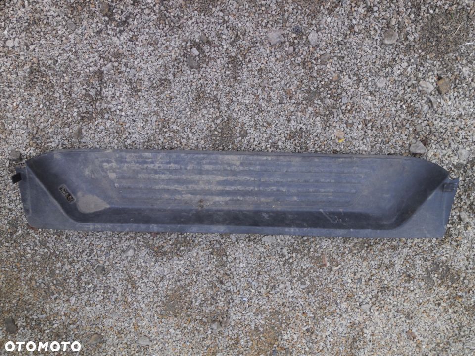 STOPIEŃ DRZWI PRZESUWNYCH VW T5 7H0863725F - 1