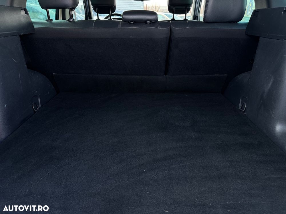 Dacia Duster 1.5 dCi 4x4 Prestige - 23