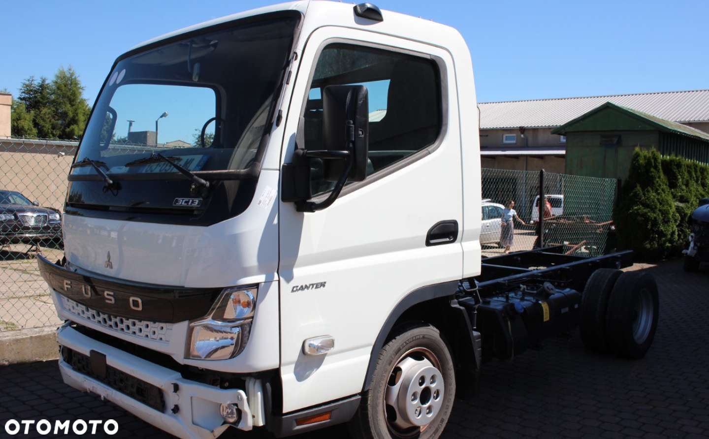 Mitsubishi Fuso Canter - 1