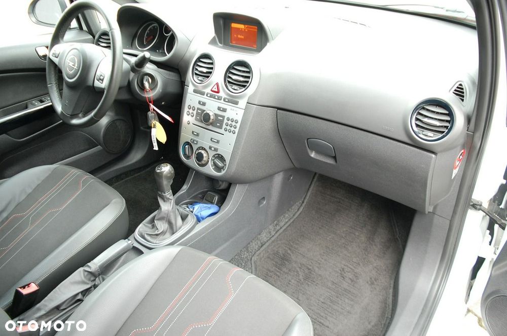Opel Corsa - 24