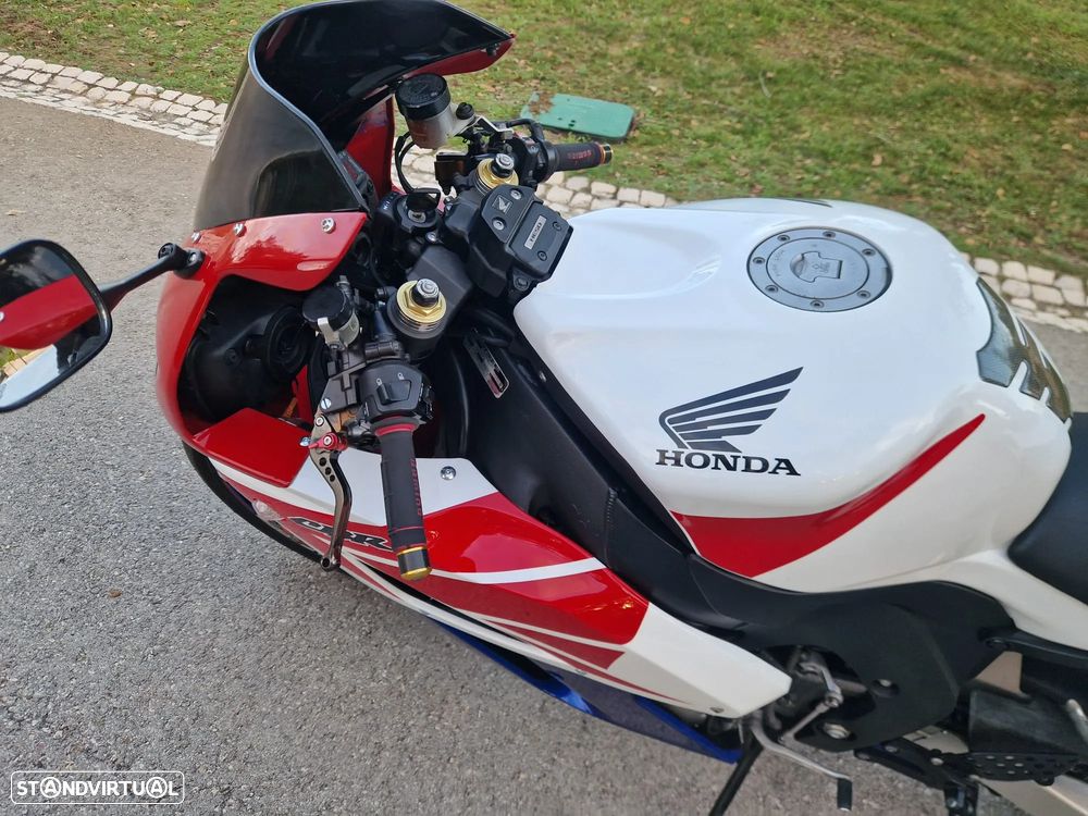 Honda CBR 1000RR  Possível Financiamento - 9