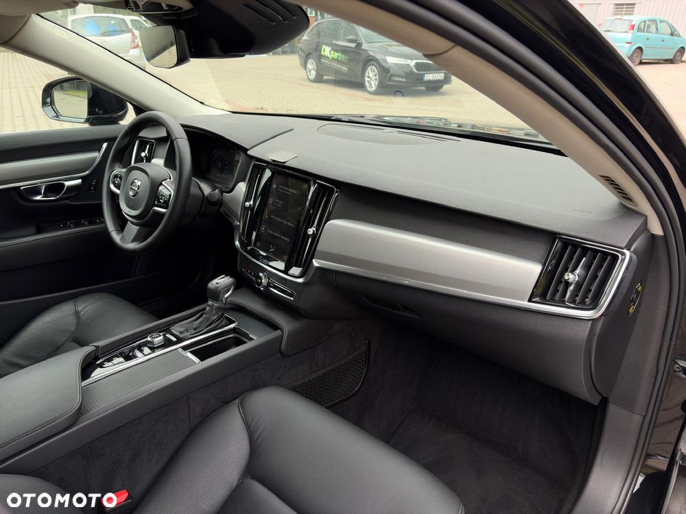 Volvo S90 D4 Momentum - 19