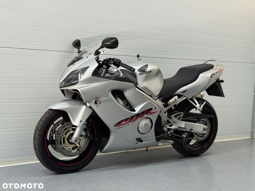 Honda CBR - 14