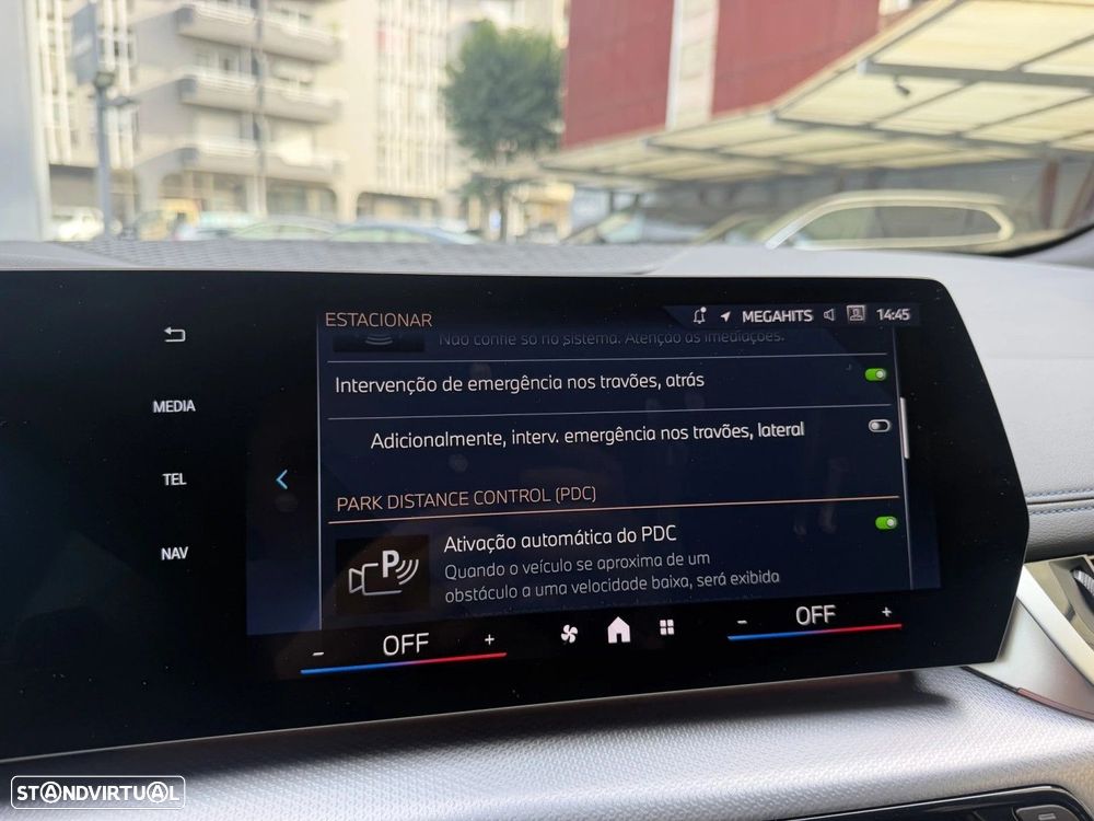 BMW 225xe Active Tourer e xDrive Pack Desportivo M - 46