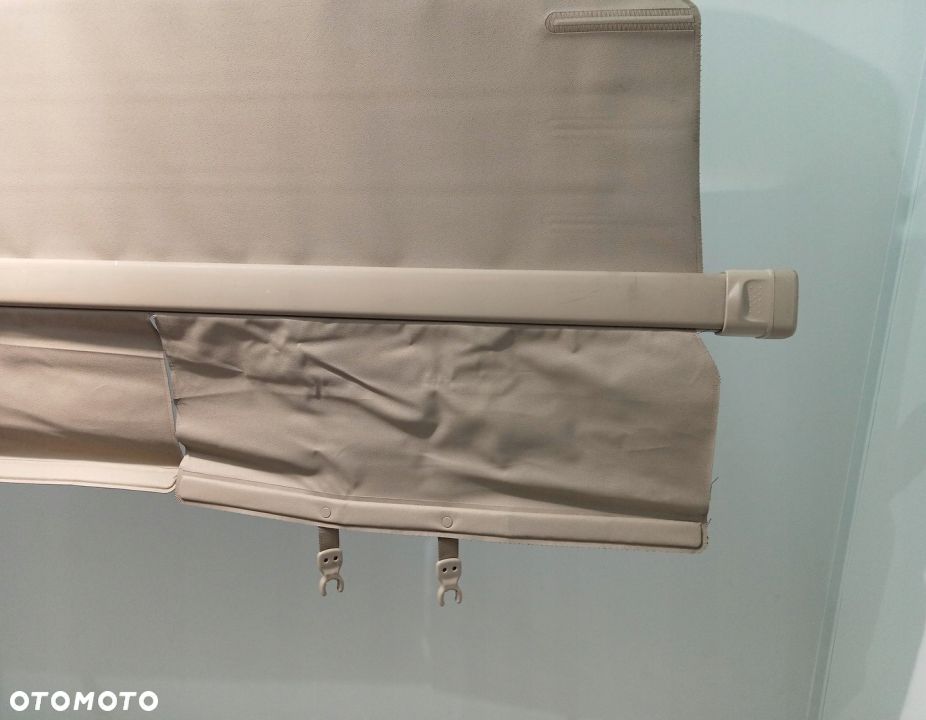 ROLETA BAGAŻNIKA TOYOTA LAND CRUISER 150 JASNA 5D - 6
