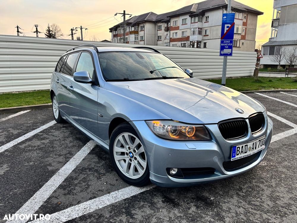 BMW Seria 3 320d DPF Touring - 15