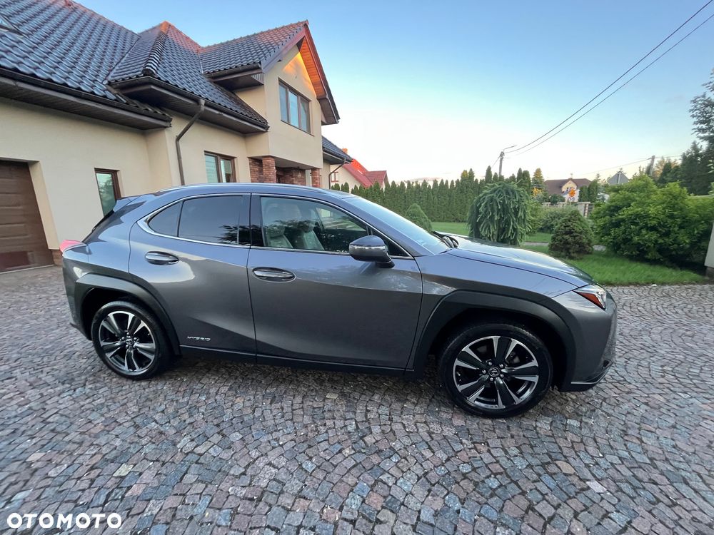 Lexus UX 250h Elegance 2WD - 3
