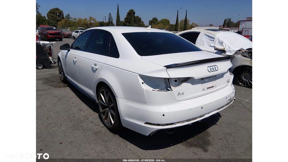 Audi A4 Limousine - 5