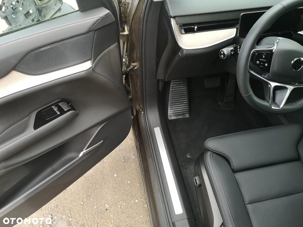 Volvo EX90 2025