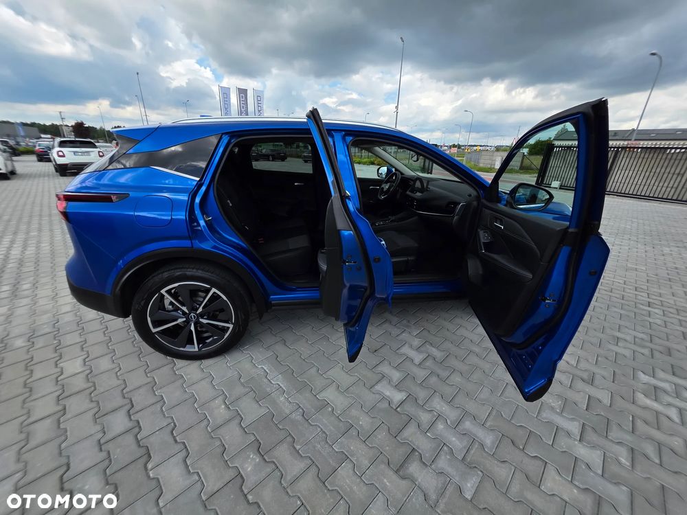 Nissan Qashqai 1.3 DIG-T mHEV N-Connecta Xtronic - 32