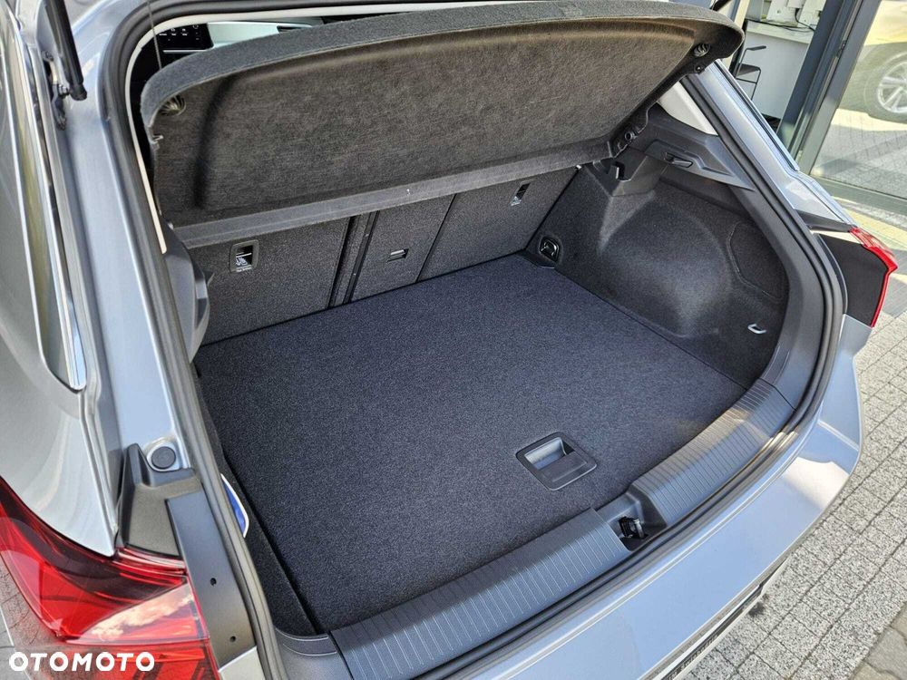 Volkswagen T-Roc - 21