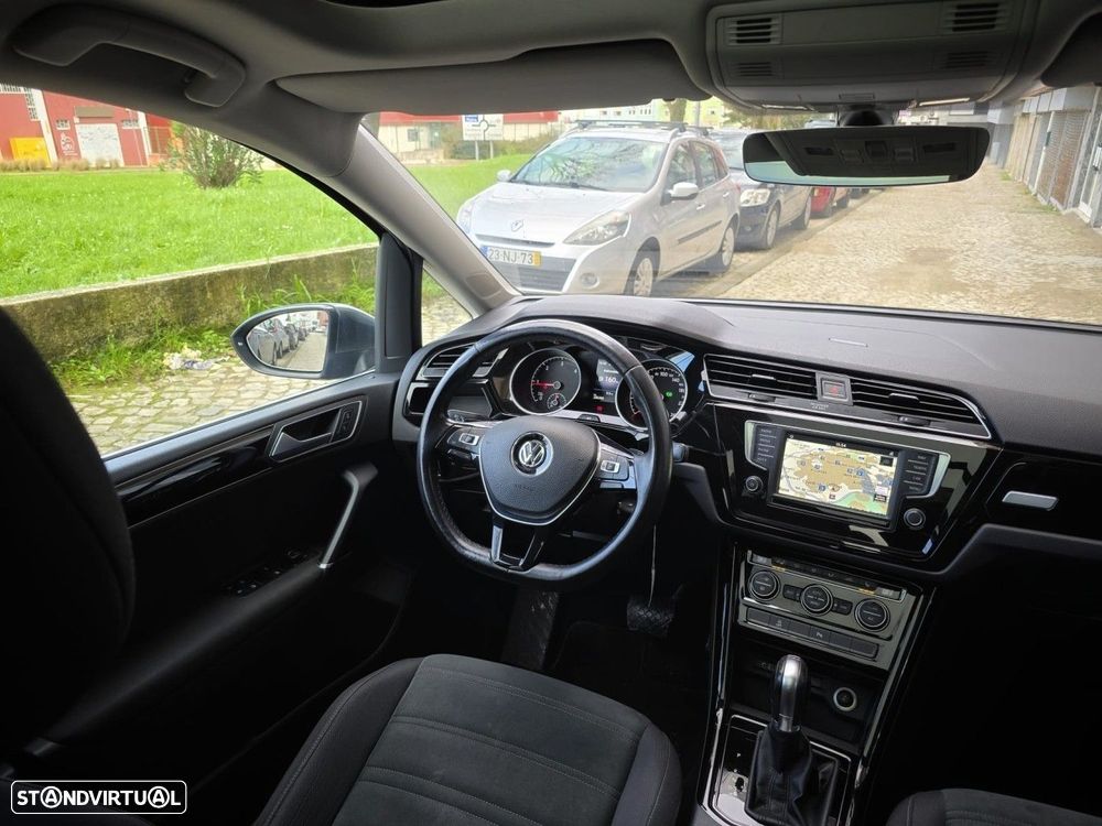VW Touran 1.6 TDI Blue.Hig.DSG 5L - 19