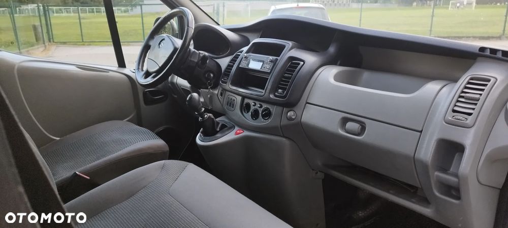 Opel Vivaro - 9