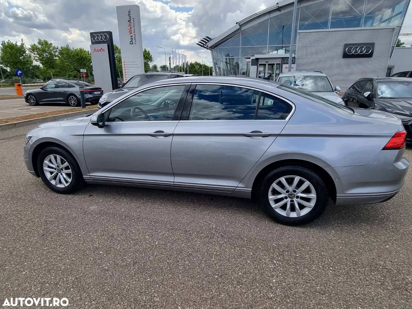 Volkswagen Passat 2.0 TDI DSG Comfortline - 8