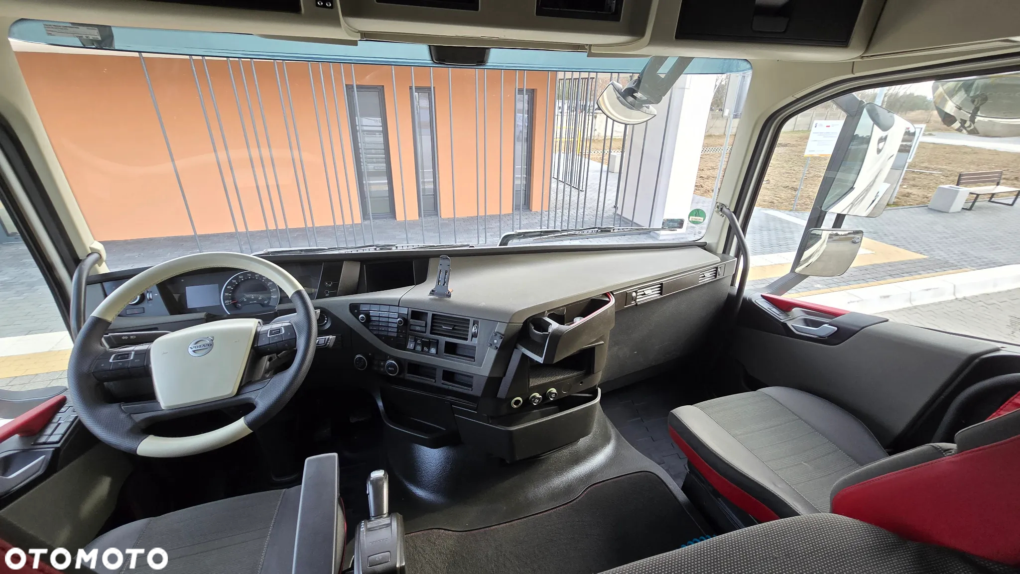 Volvo VOLVO FH 500 GLOBETROTTER XL❗️ / STANDARD / PO KONTRAKCIE / ACC / I-SHIFT / RADAR / I-PARK COOL / OSŁONY MIĘDZYOSIOWE / SALON POLSKA / AUTOMAT / EURO 6 / FULL SERWIS ASO / UNIKAT ❗️❗️ - 7