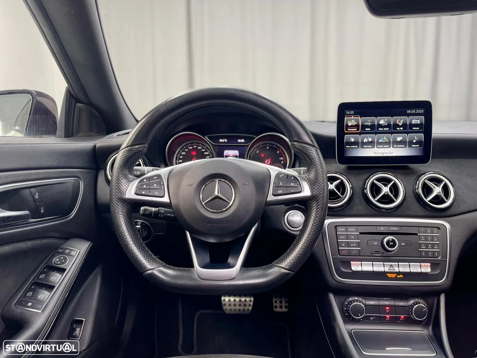 Mercedes-Benz CLA 200 d Shooting Brake AMG Line Aut. - 13