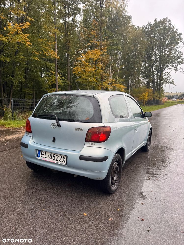 Toyota Yaris 1.0 Terra MM - 17