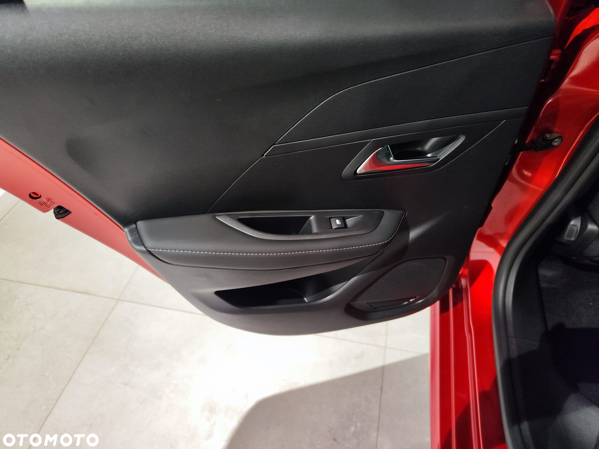 Peugeot 208 1.2 PureTech Allure S&S - 17