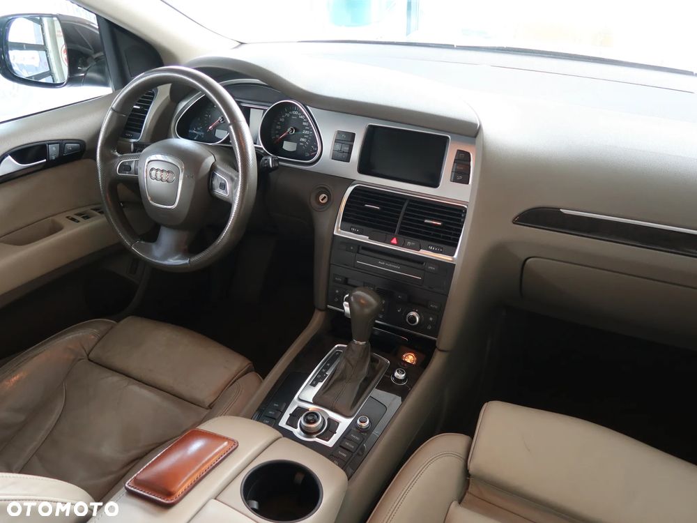 Audi Q7 3.0 TDI Quattro Tiptronic - 29