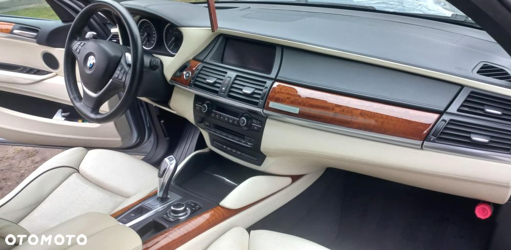 BMW X6 - 15