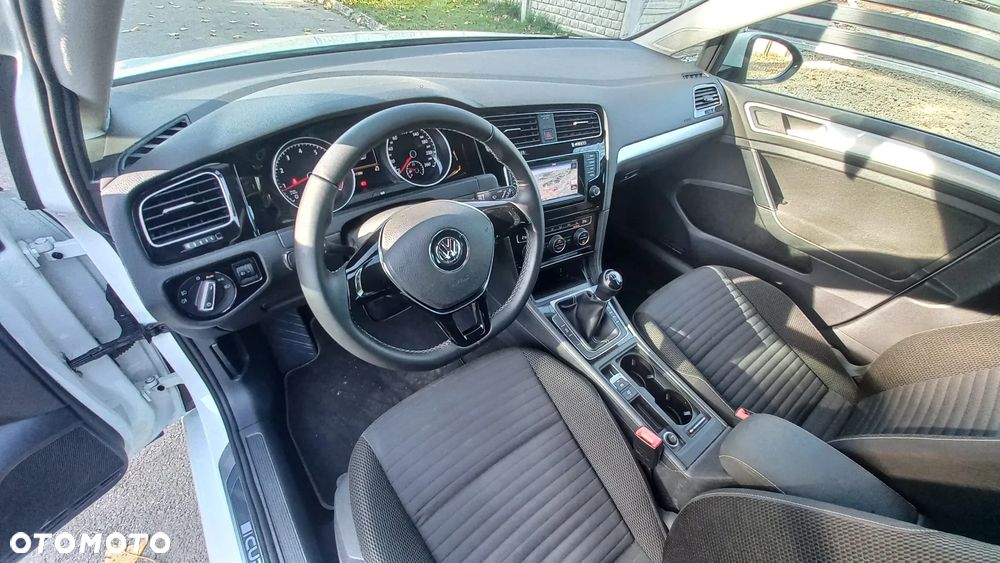 Volkswagen Golf 1.4 TSI BlueMotion Technology Cup - 16