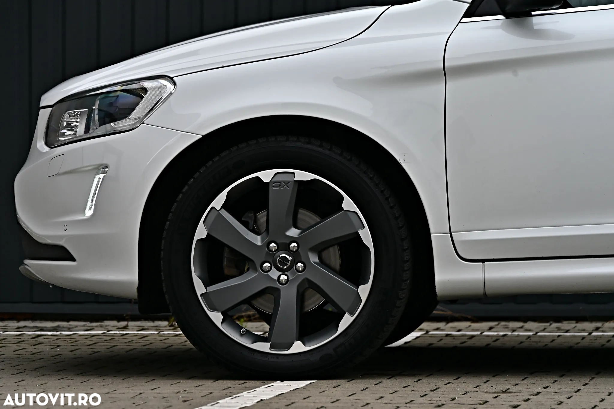 Volvo XC 60 D4 AWD Geartronic Ocean Race - 40