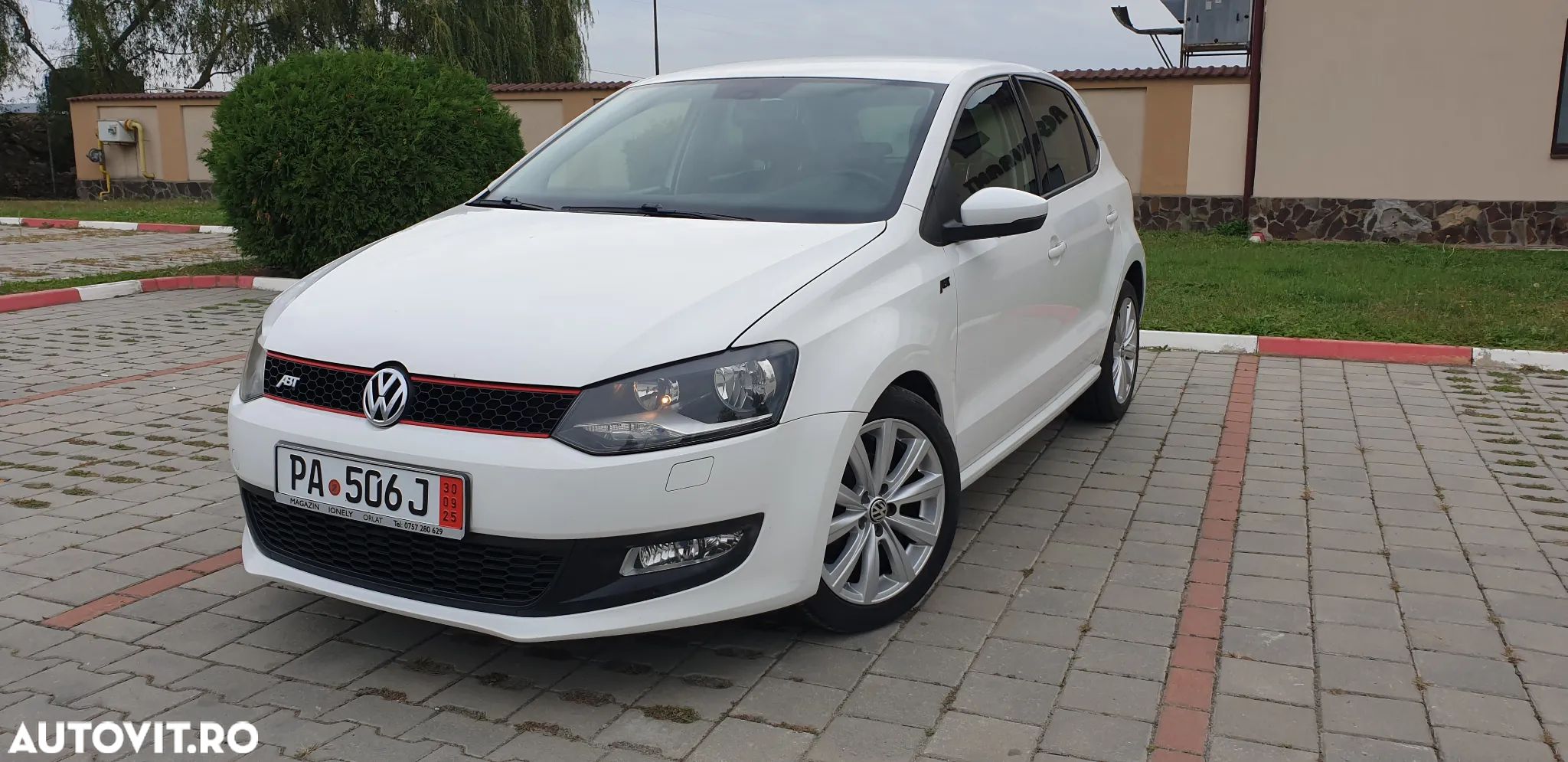 Volkswagen Polo 1.4 Highline - 1
