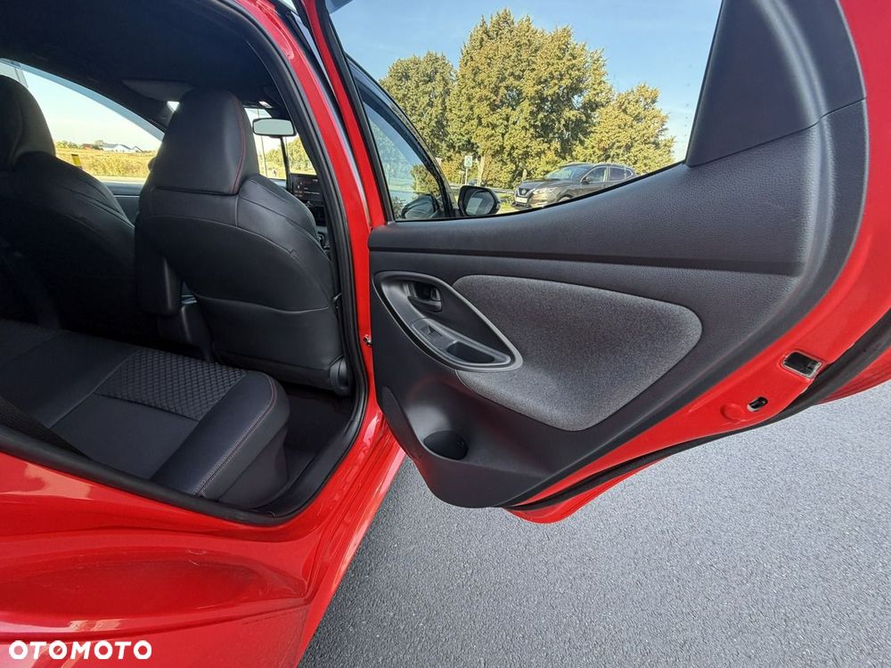 Toyota Yaris 1.5 VVT-i GR SPORT - 39