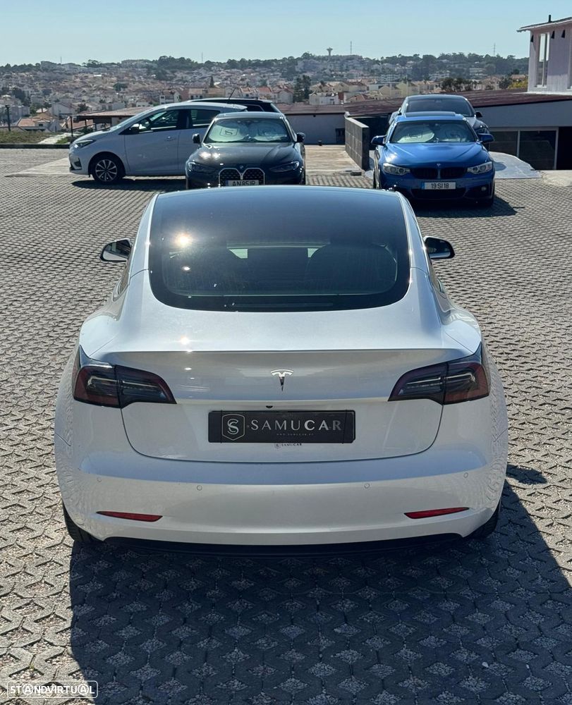 Tesla Model 3 - 11