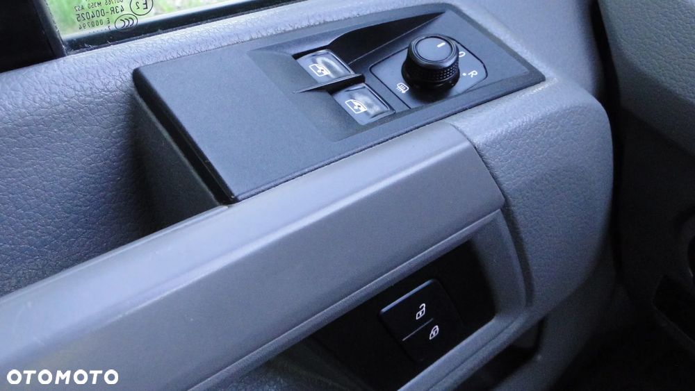 Volkswagen Crafter - 17