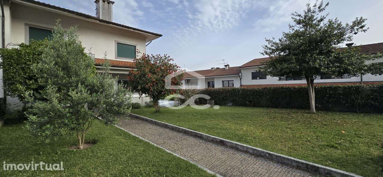 Moradia T5 em Ronfe, Guimarães - Grande imagem: 3/32