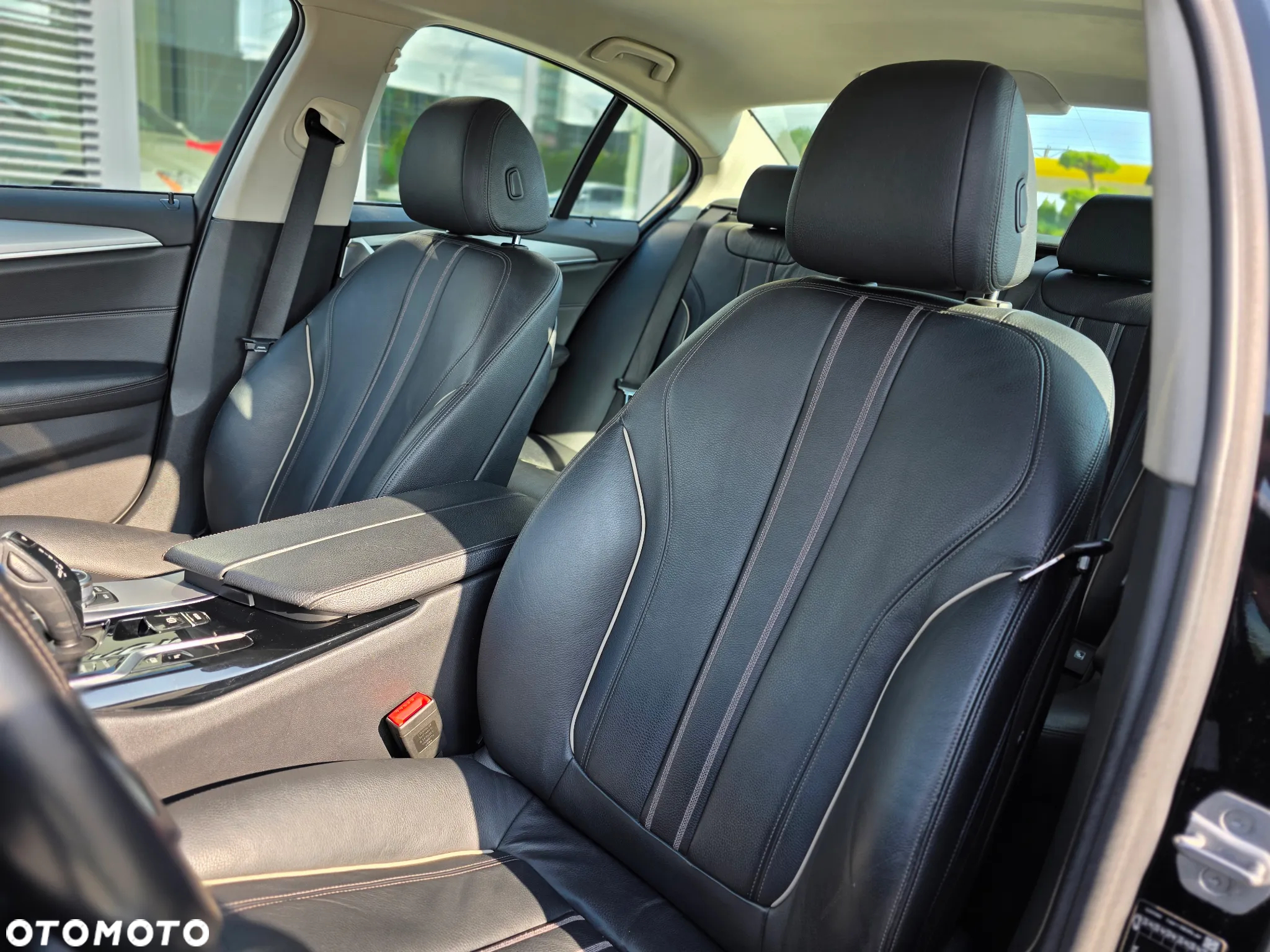 BMW Seria 5 530i xDrive mHEV Luxury Line sport - 17