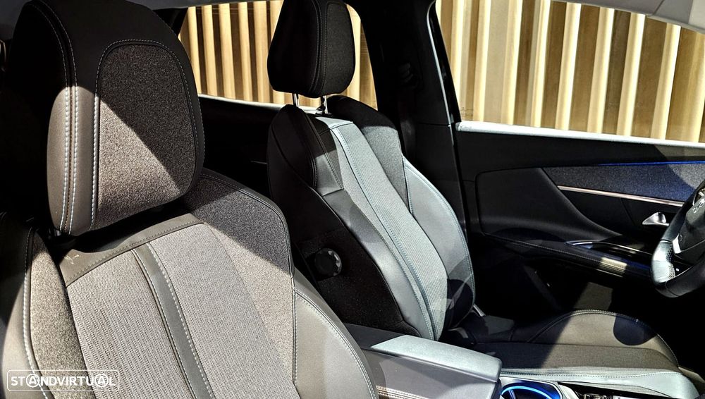 Peugeot 3008 BlueHDi 130 Stop & Start EAT8 Allure Pack - 12