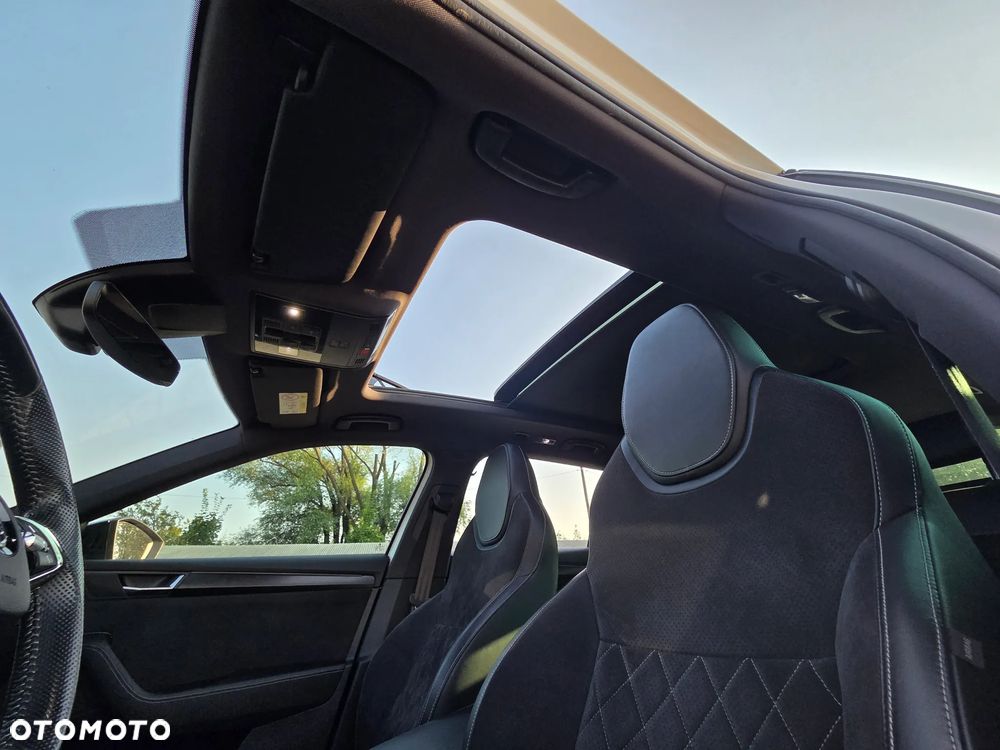 Skoda Superb 2.0 TDI SCR 4x4 Sportline DSG - 15