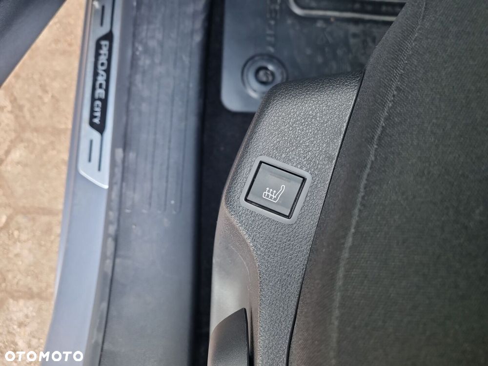 Toyota Proace City - 22